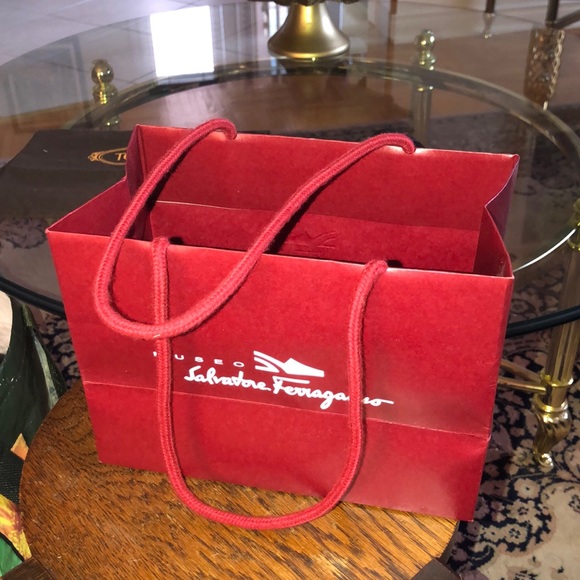 Salvatore FERRAGAMO museum gift bag - Picture 1 of 3
